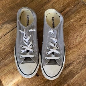 Brand: Converse Size: Women’s 9 Color: Gray